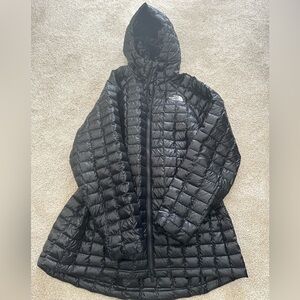 The North Face Women’s Black Quilted Hooded Packable Puffer